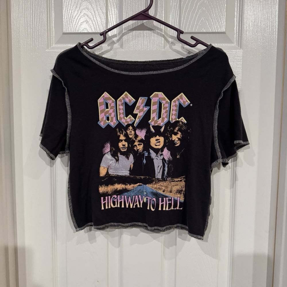 Women's Highway To Hell AC/DC Crop Tee Large